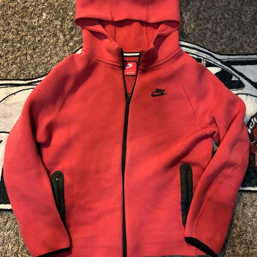 Nike tech red/ kids XL